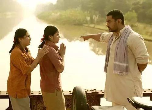 《长辈》在线观看,温情岁月里的亲情记忆  第2张